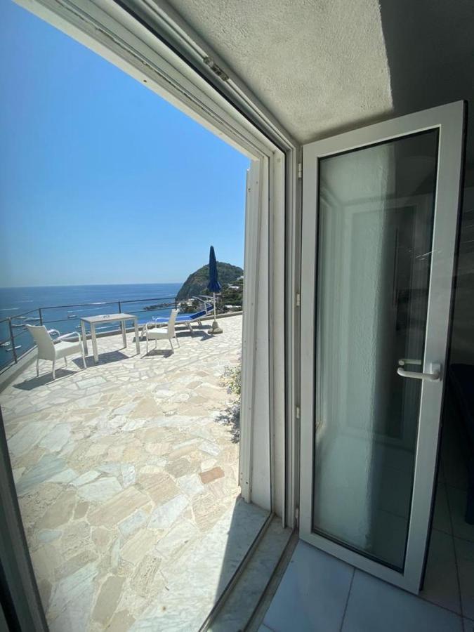 Deluxe Triple Room Terrace Sea View,1105932903:JPEG