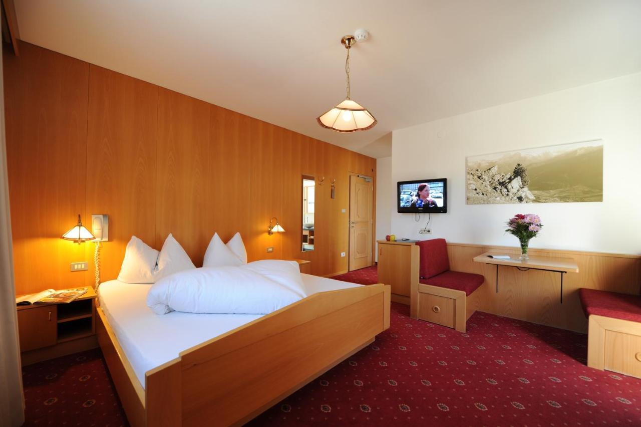 Double Room,237124937:JPEG