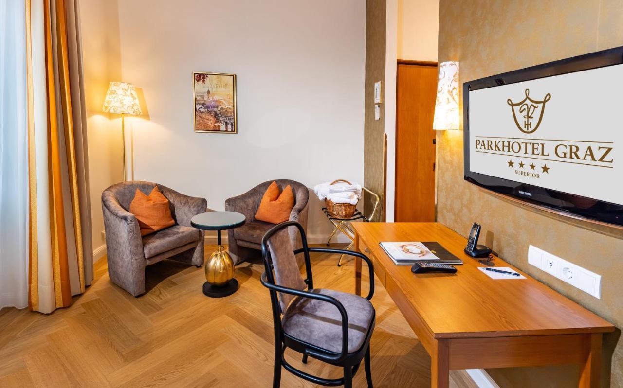 Deluxe Double Room Courtyard View