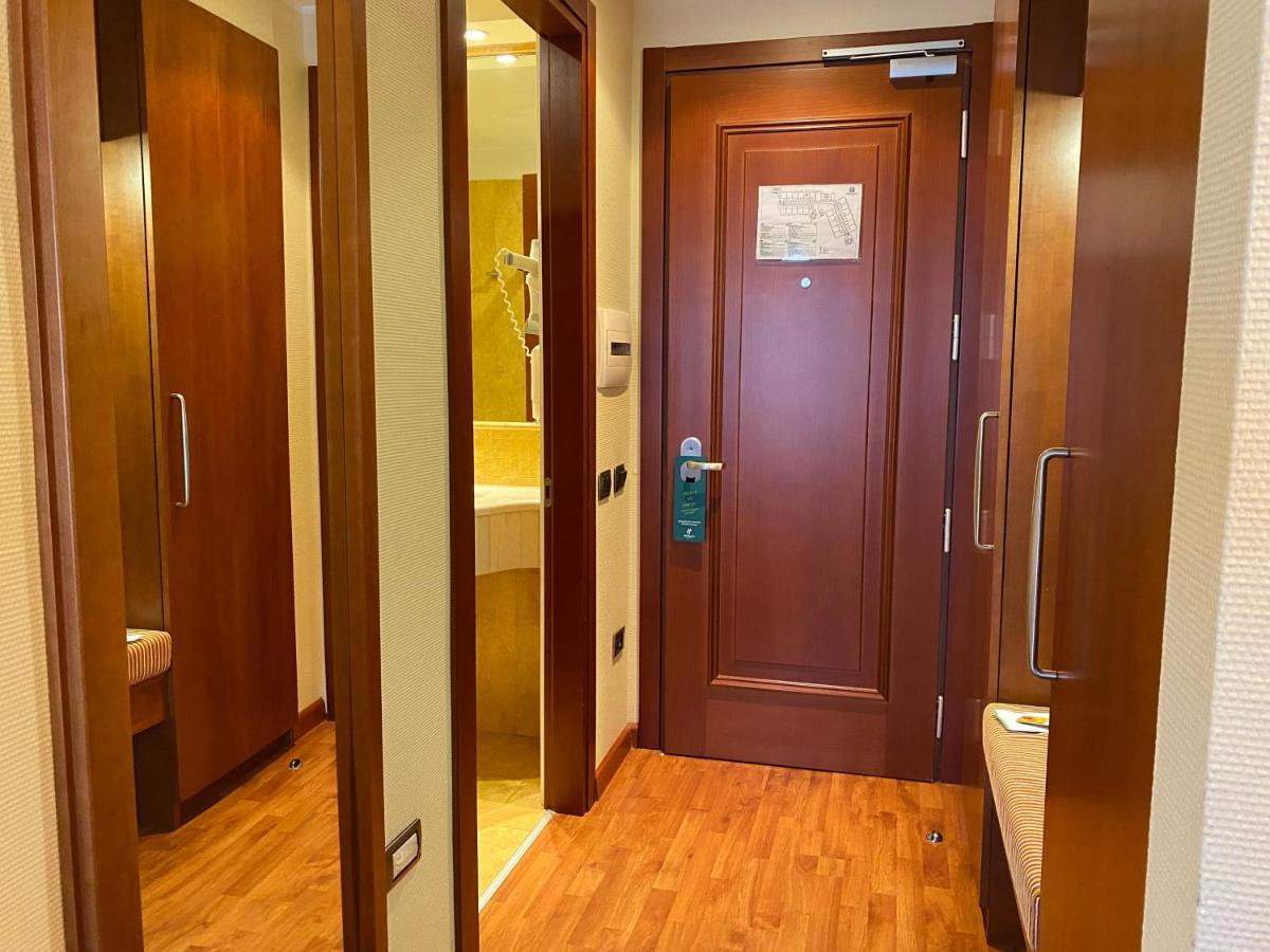Premium King Room,1011578116:JPEG