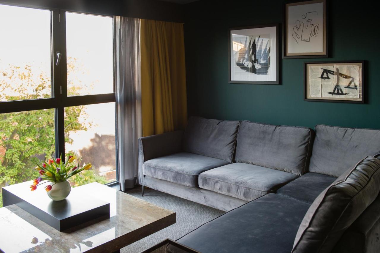 Signature Suite