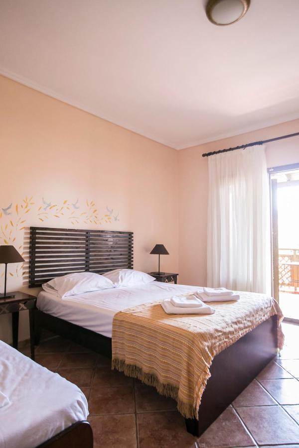 Studio (3 Adults)