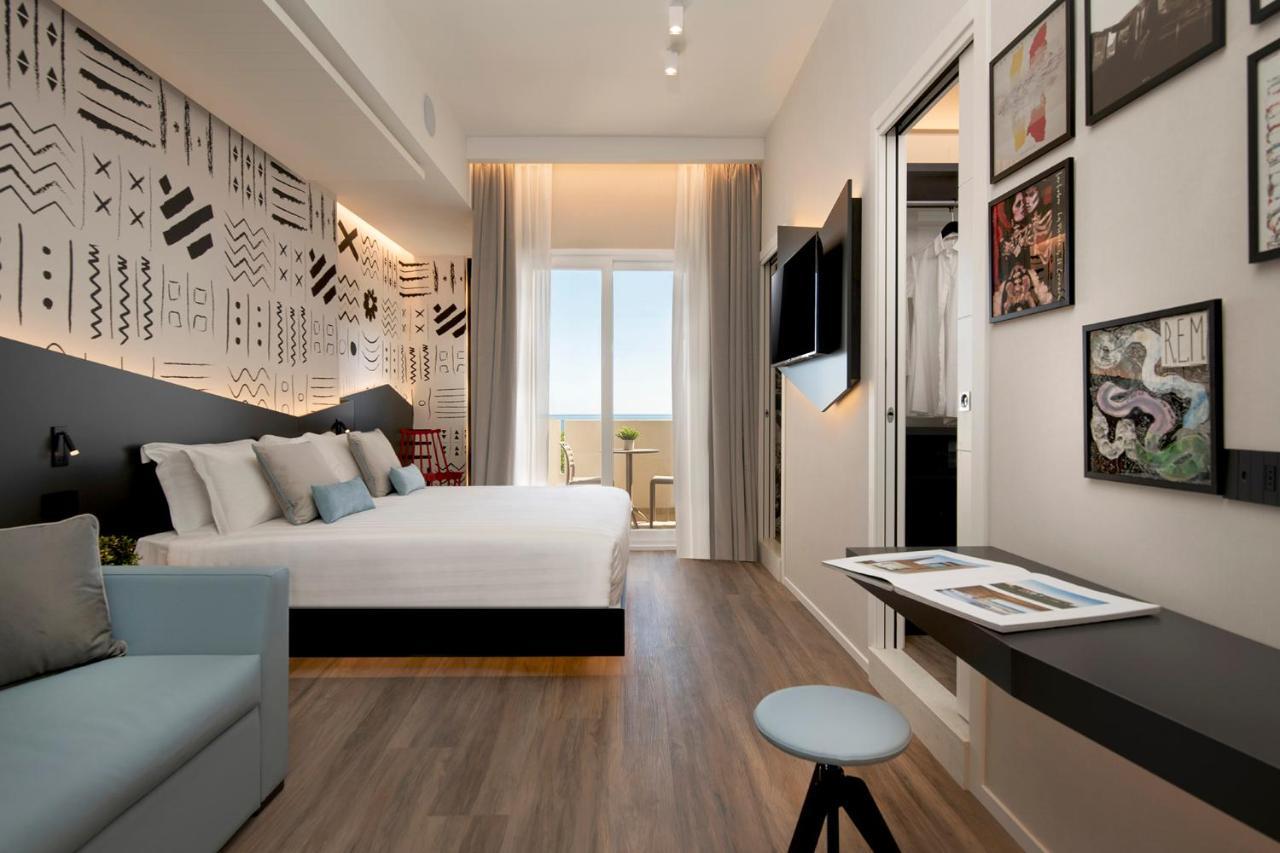 Deluxe Junior Suite