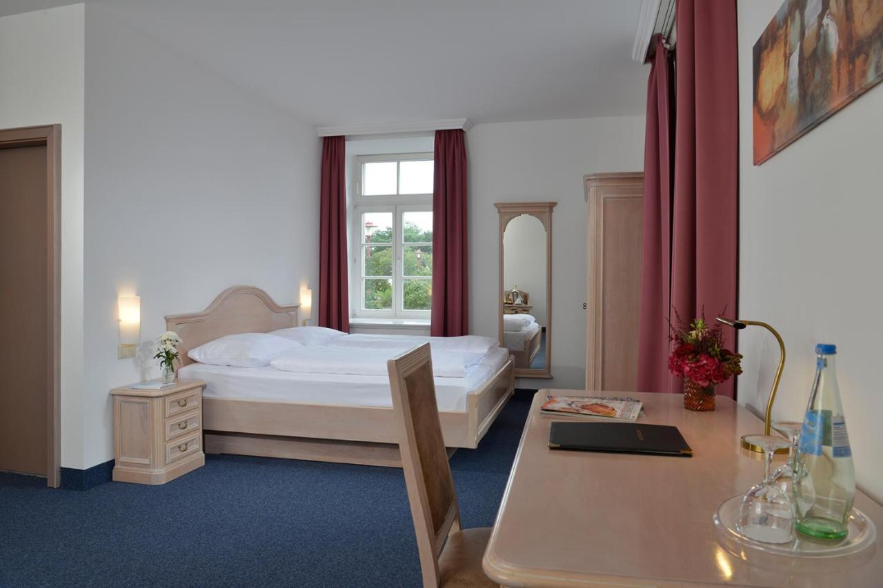Weser Room