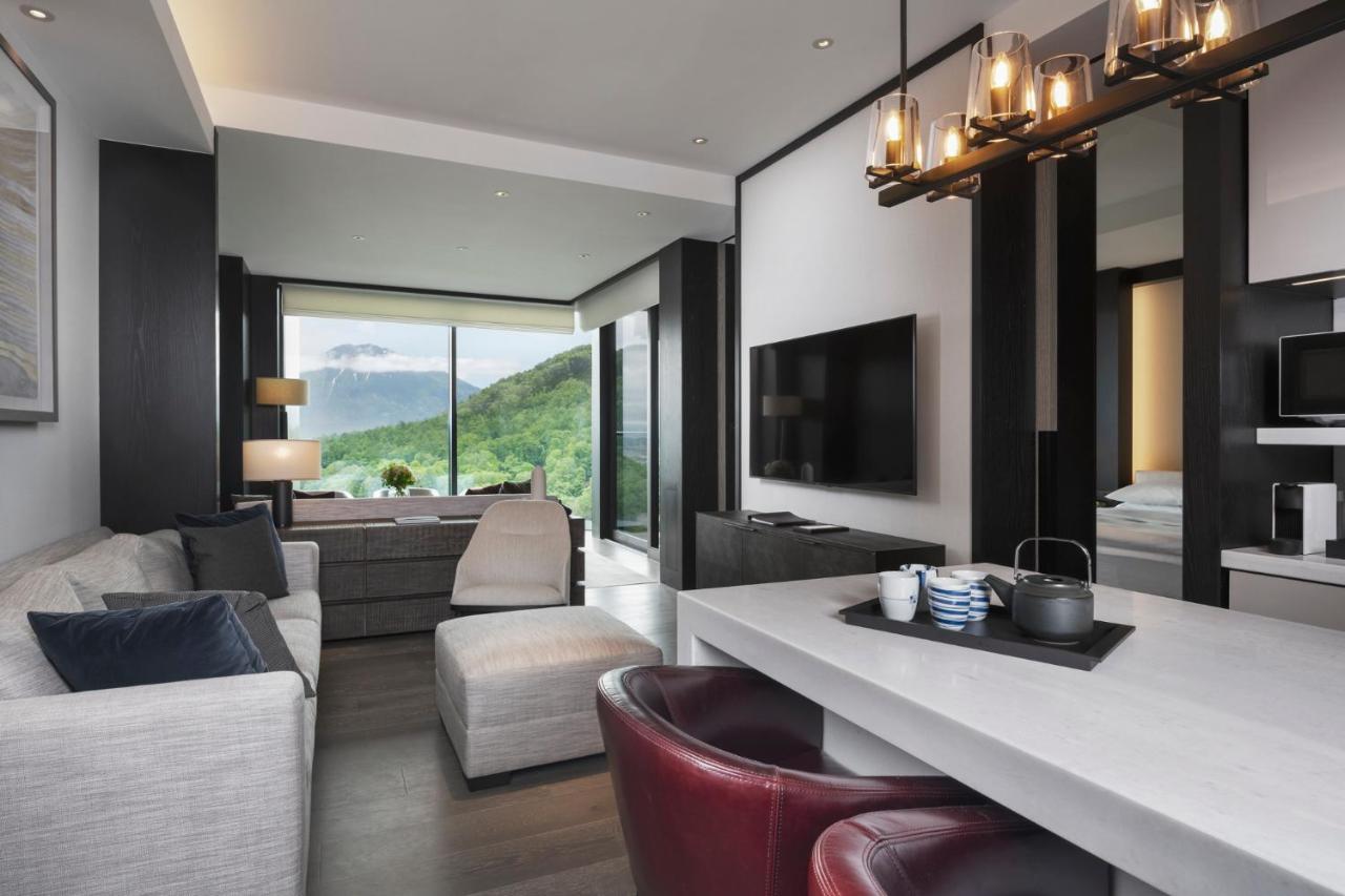 One-Bedroom King Residence with Private Onsen