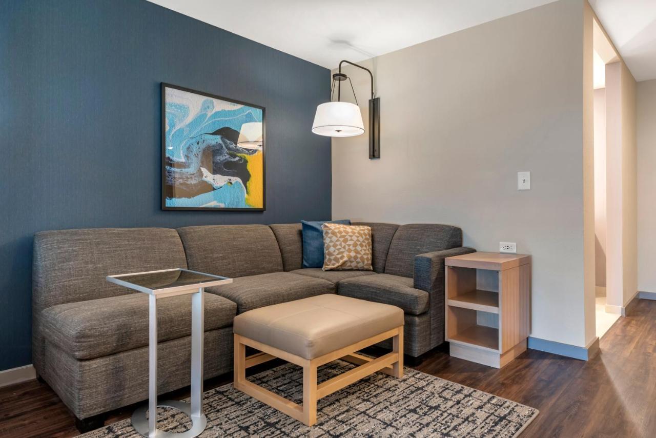 Standard King Room with Sofa Bed