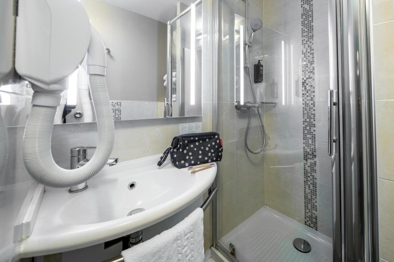Standard Twin Room,1015259185:JPEG