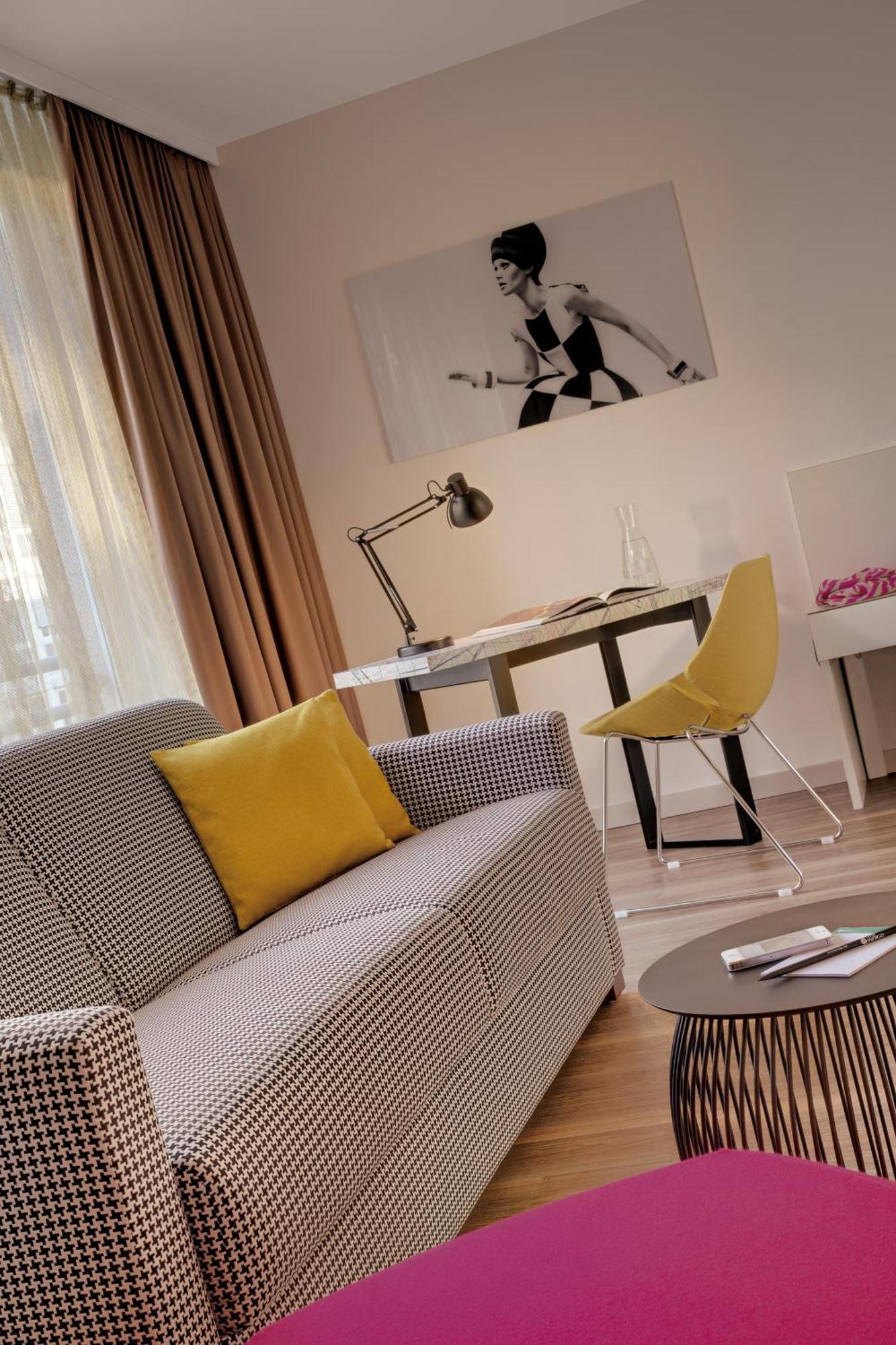 King Suite with City View