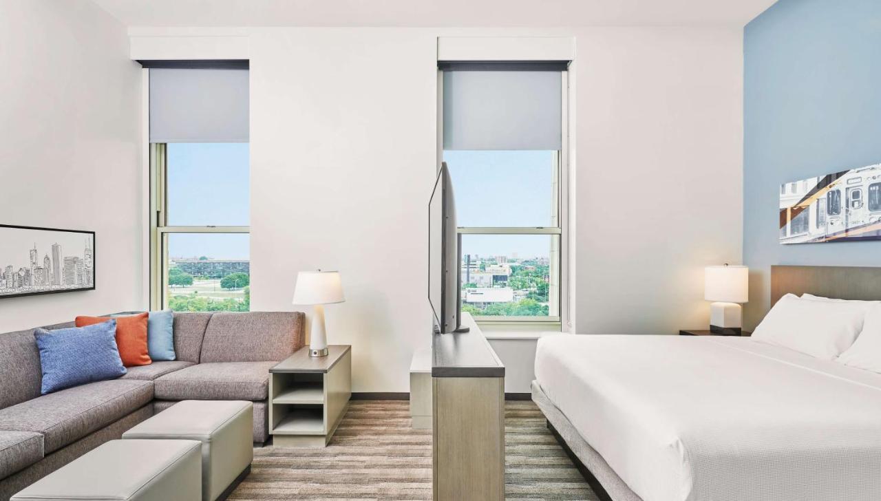King Studio Suite with Kitchen and Sofa Bed