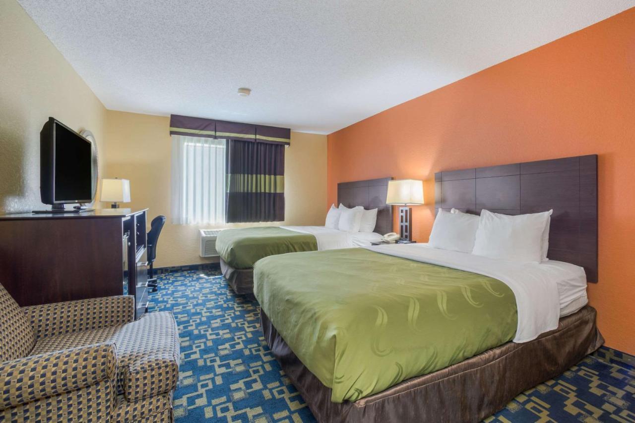 Standard Room with Two Double Beds - Accessible/Non-Smoking