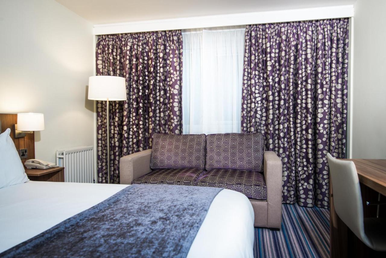 Premium Double Room sofa bed