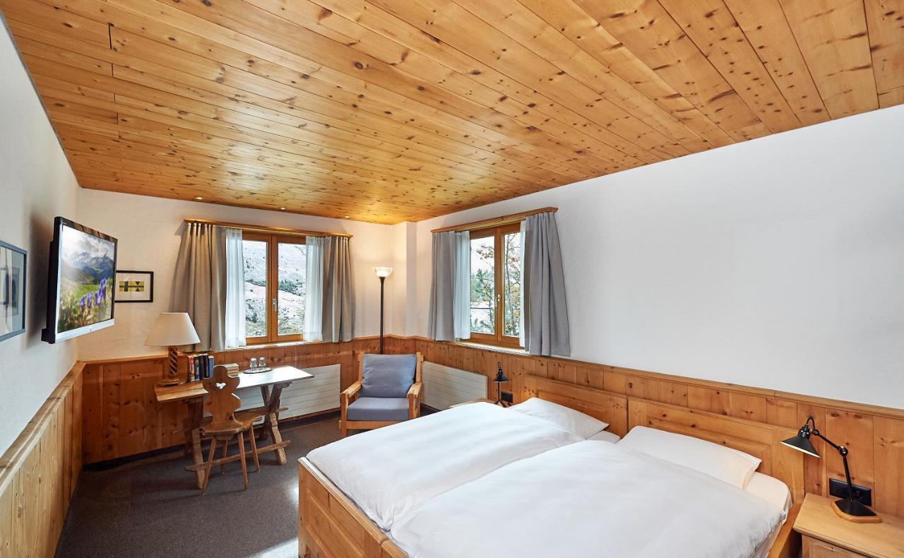 Eckzimmer mit Doppelbett
