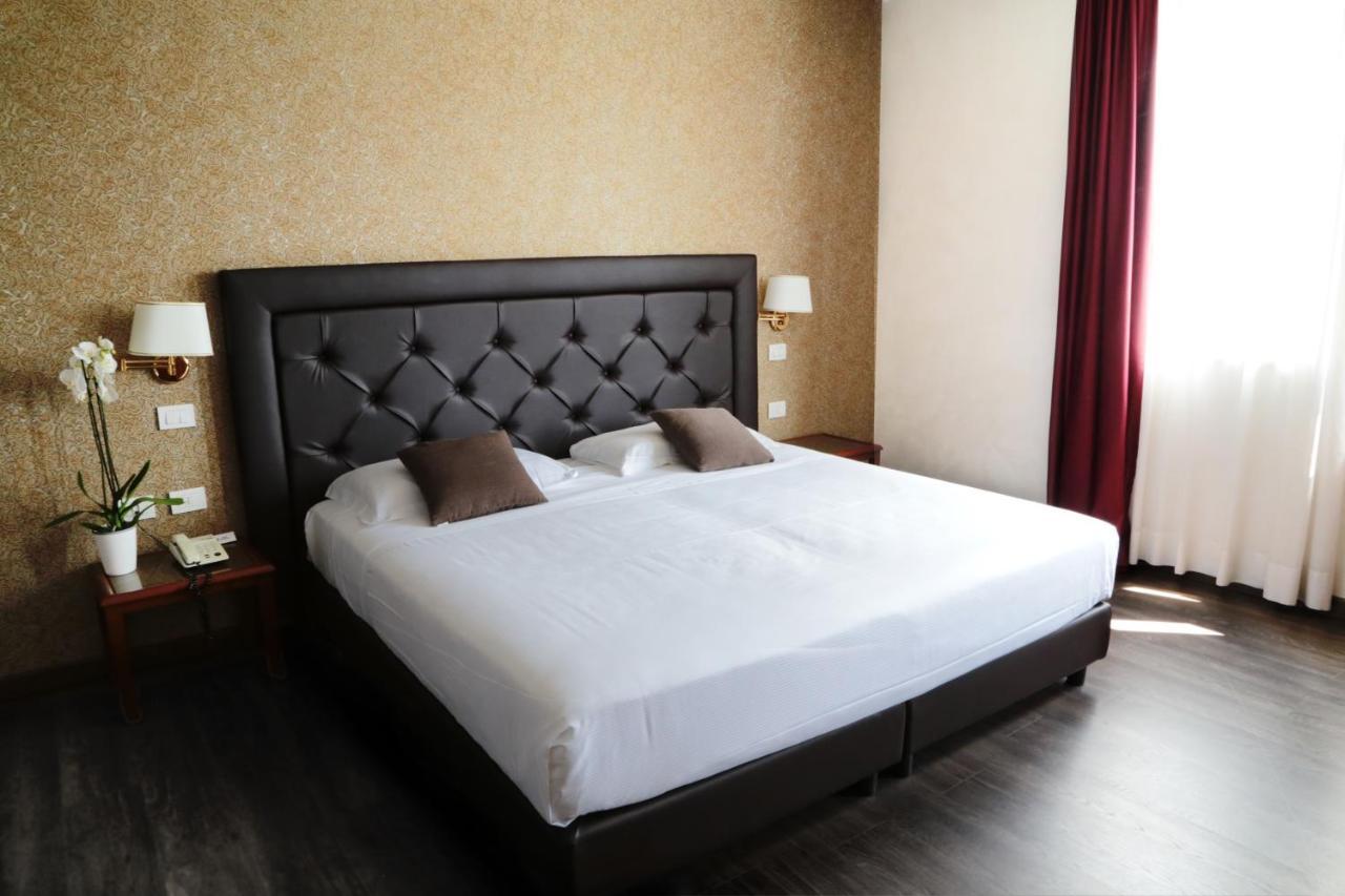 Quadruple Room King Bed