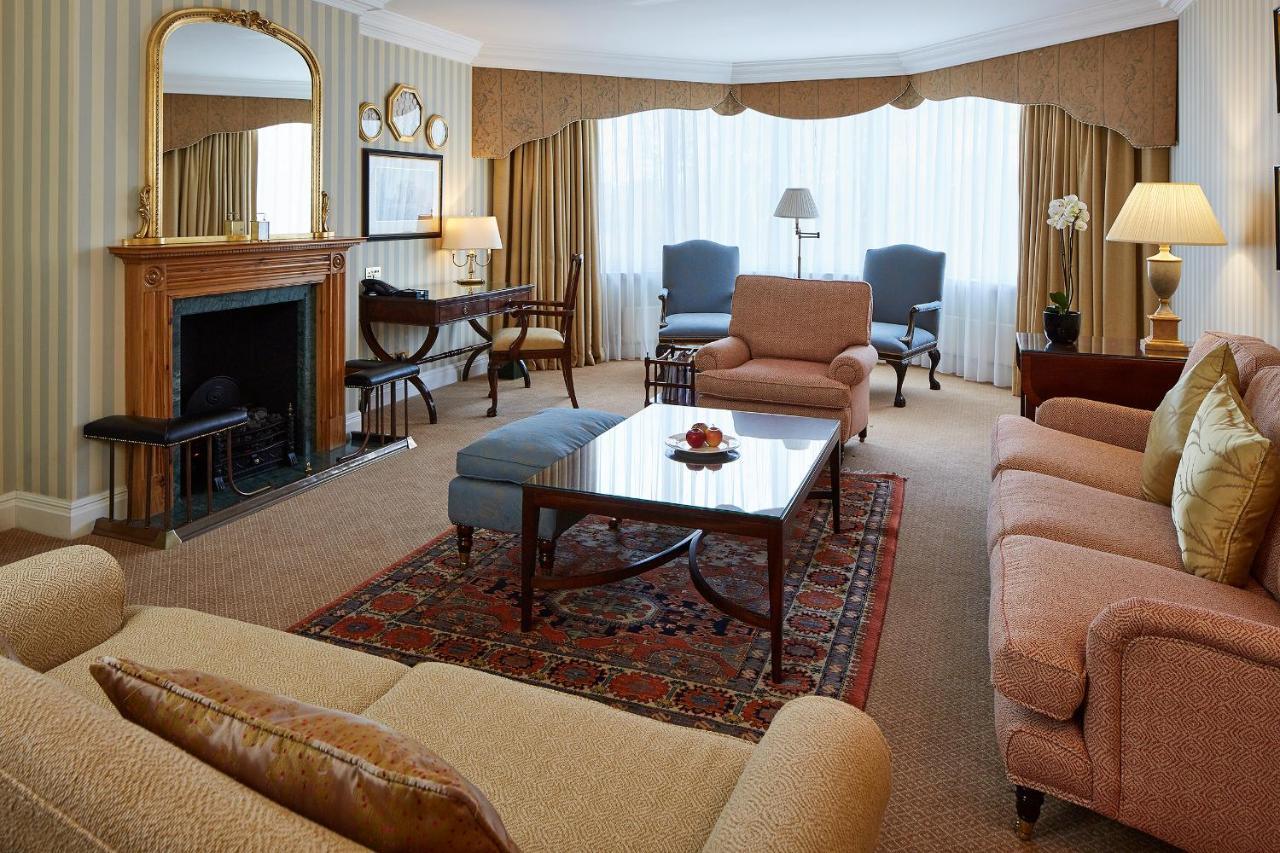 Deluxe Two-Bedroom Apartment