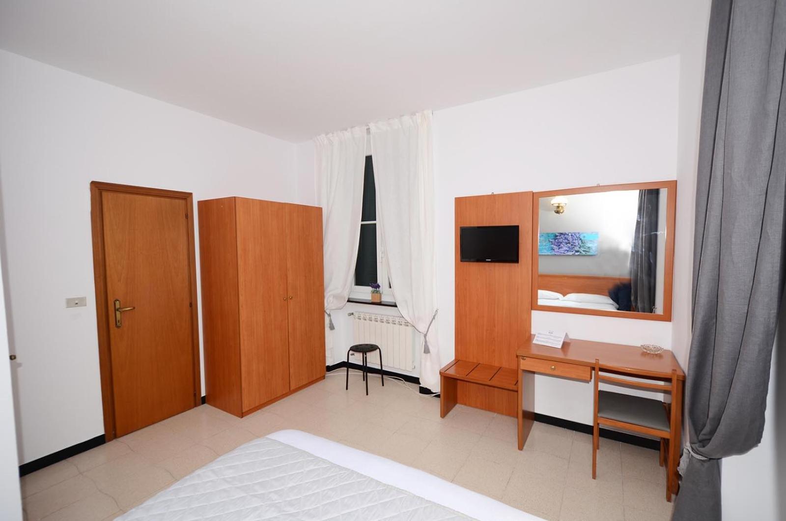 Deluxe Double or Twin Room Balcony