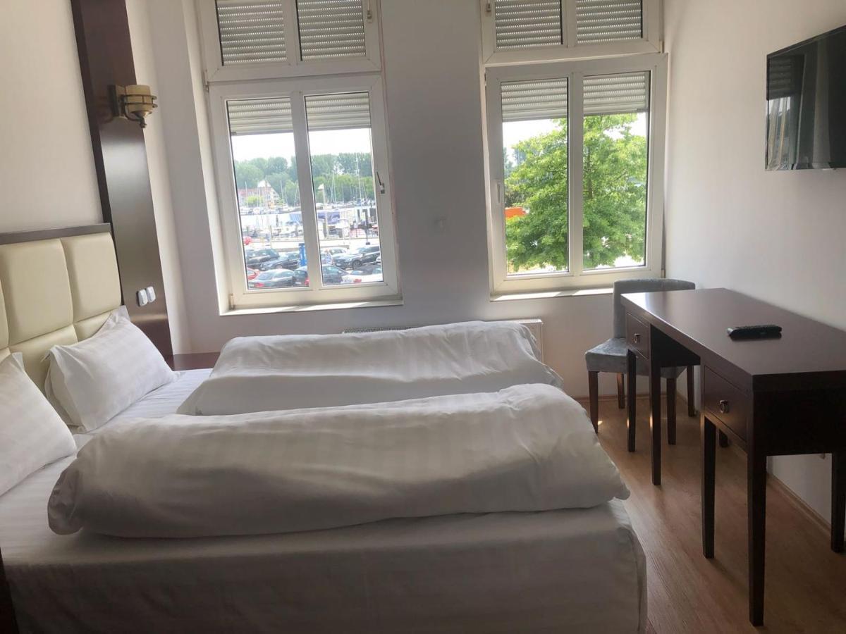 Doppelzimmer mit Flussblick