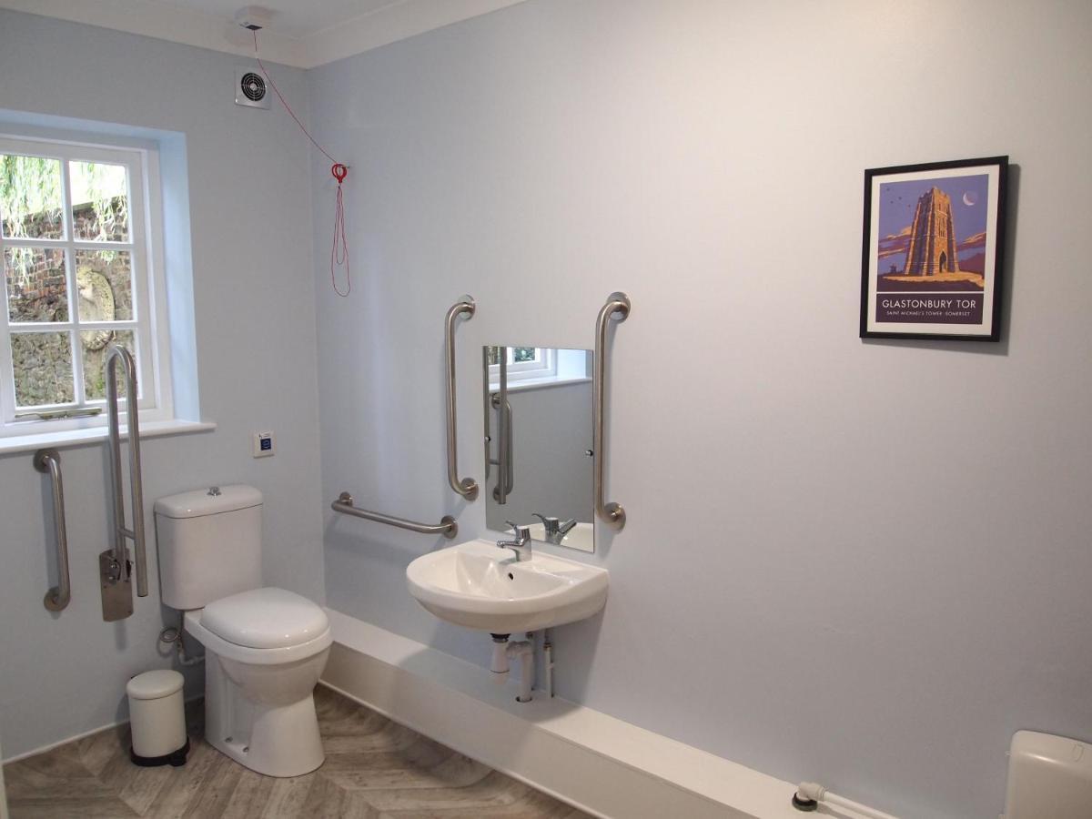 Double or Twin Room Disability Access,1032554408:JPEG