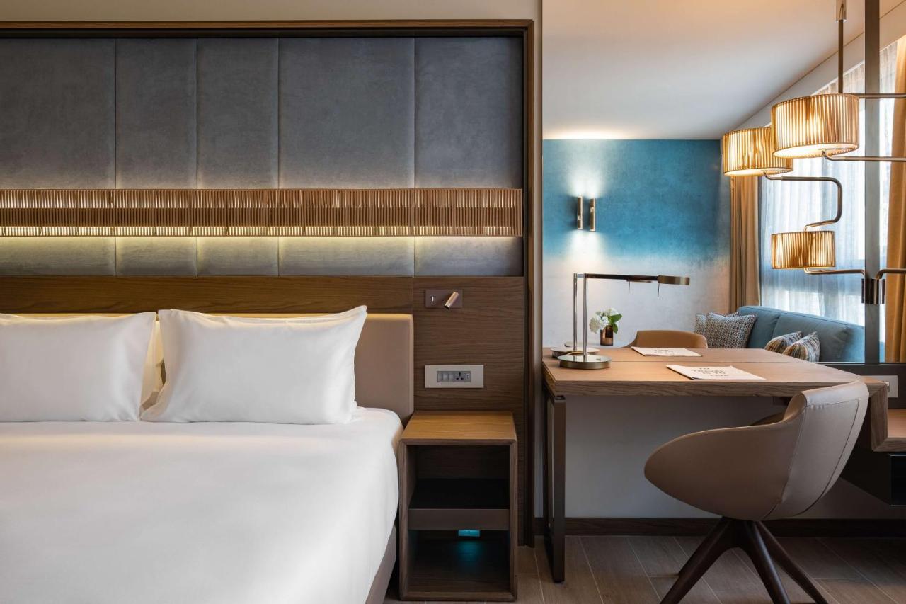Quarto King Deluxe com Varanda e Vista Mar - Acesso ao Clube