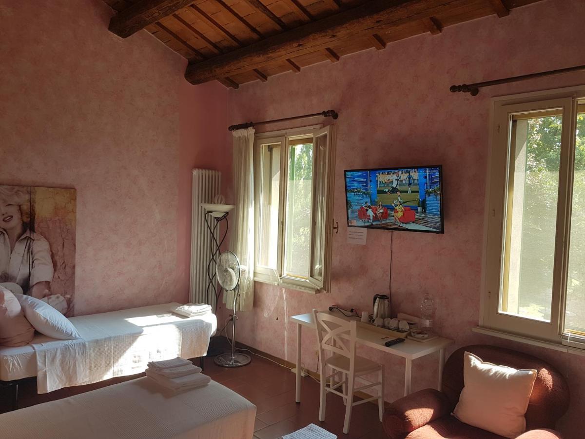 Camera Tripla con Bagno Privato Esterno