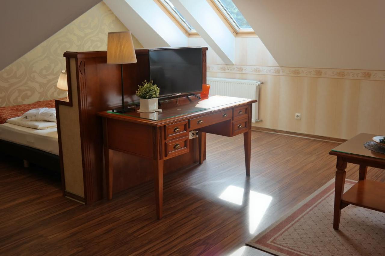 Double Room Kitchenette