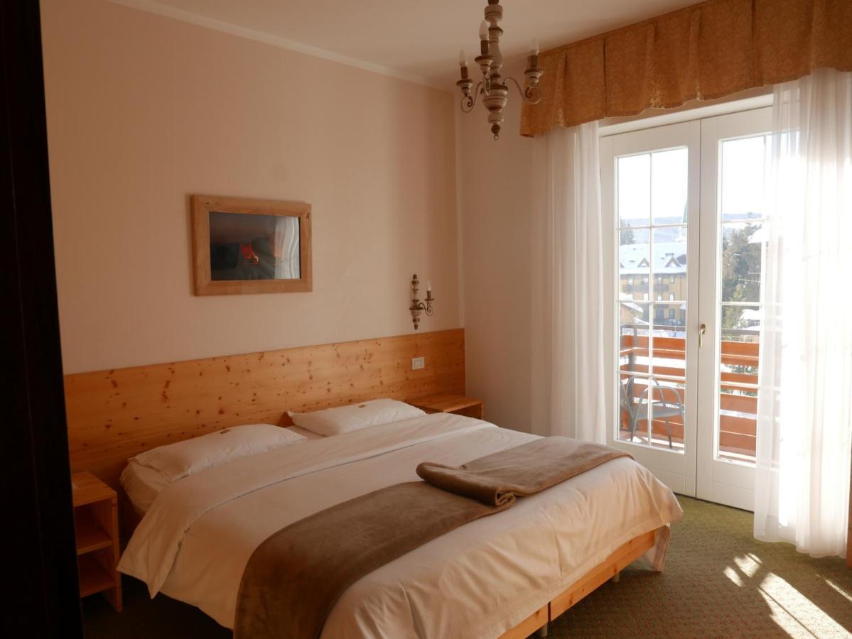 Double or Twin Room,1039105639:JPEG