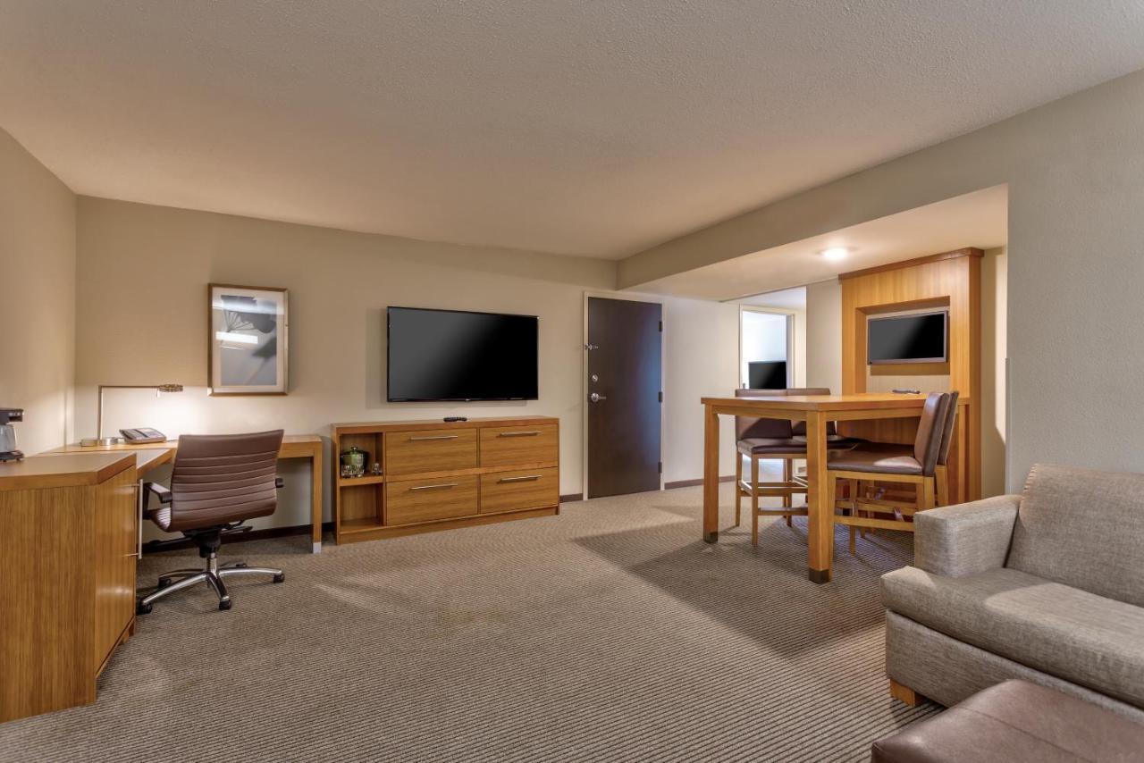Two-Bedroom Suite