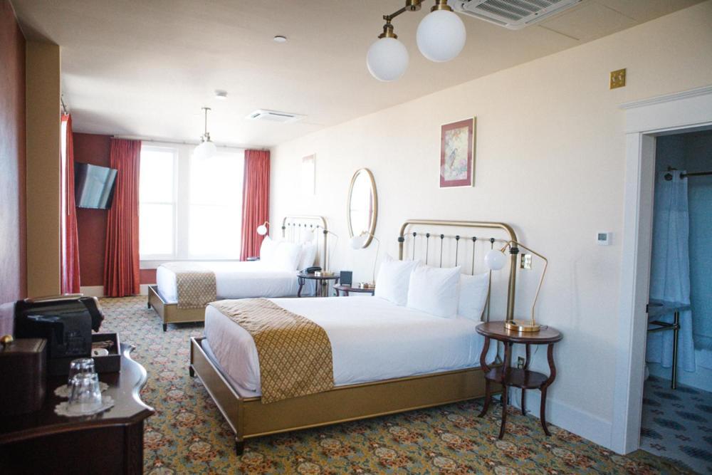 Queen Room Two Queen Beds