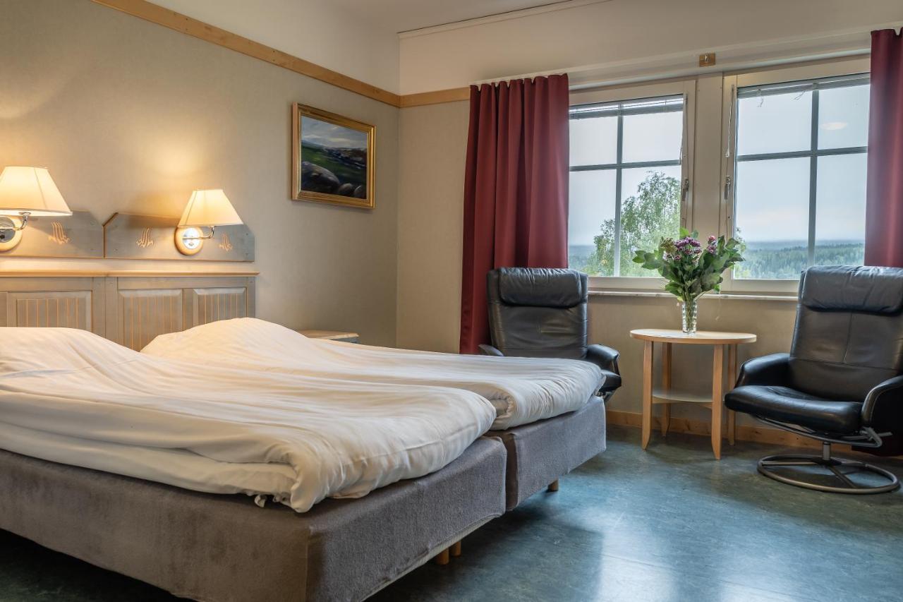 Doppel- oder Zweibettzimmer