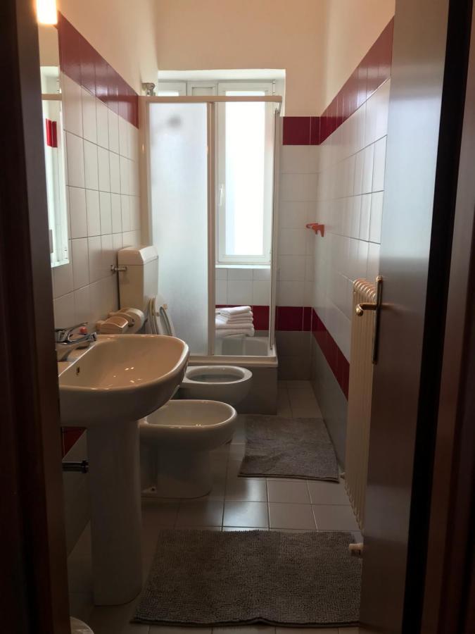 Single Room,1086915322:JPEG