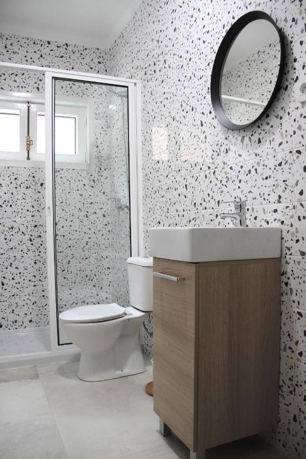 Quarto Duplo com Casa de Banho Privada Externa