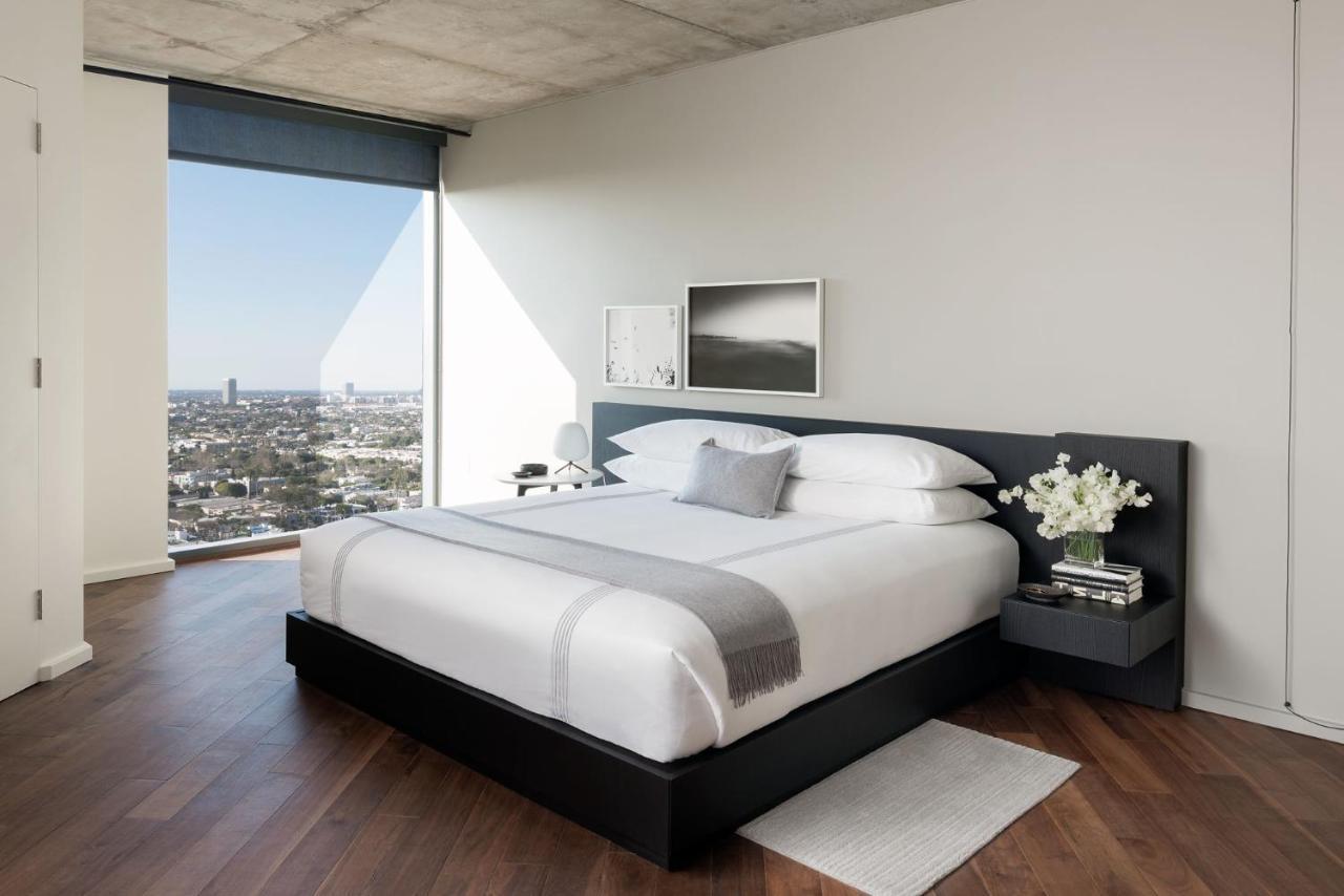 One Bedroom Sunset Suite Accessible