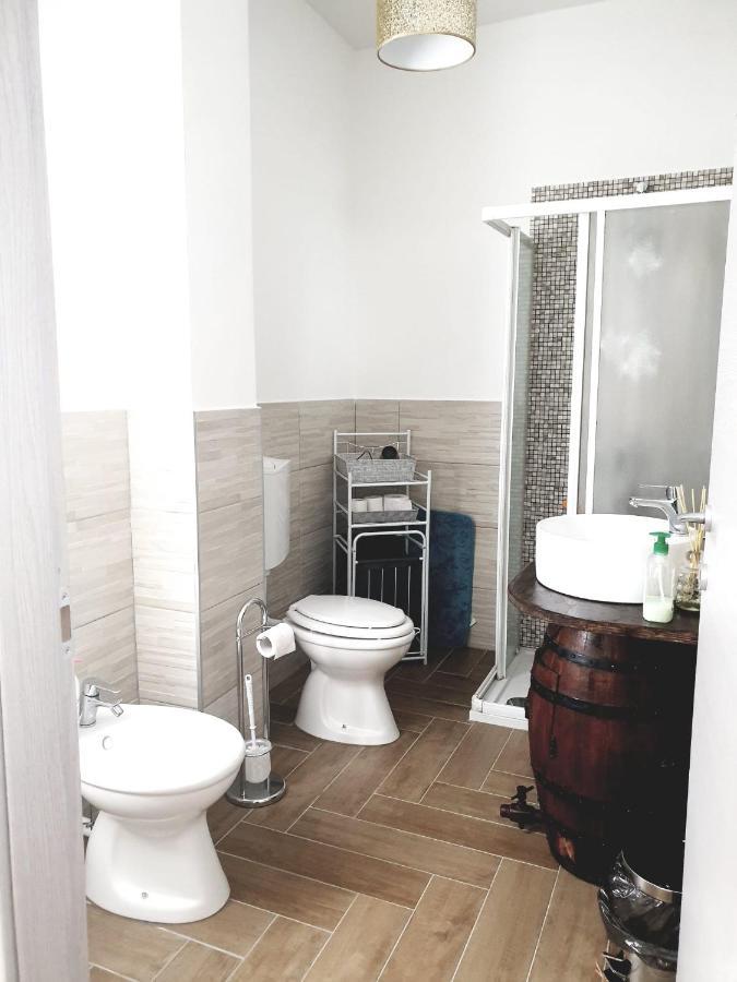 Family Room Private Bathroom,1127848518:JPEG