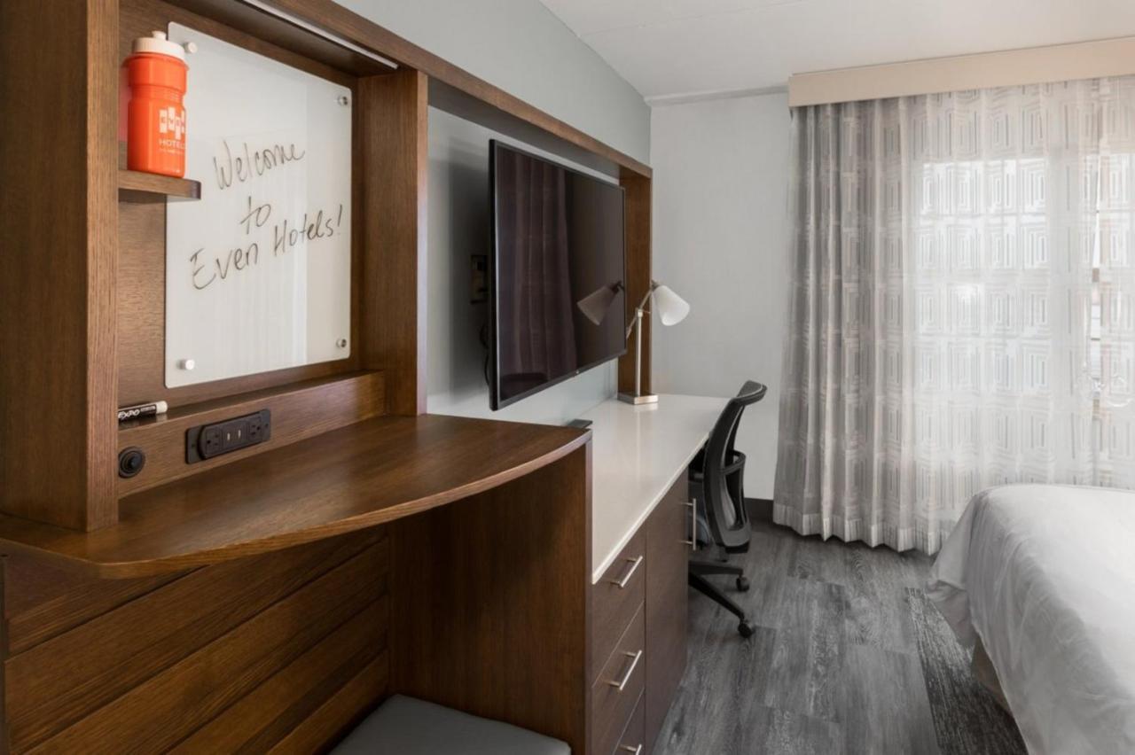 Standard Room Two Queen Beds