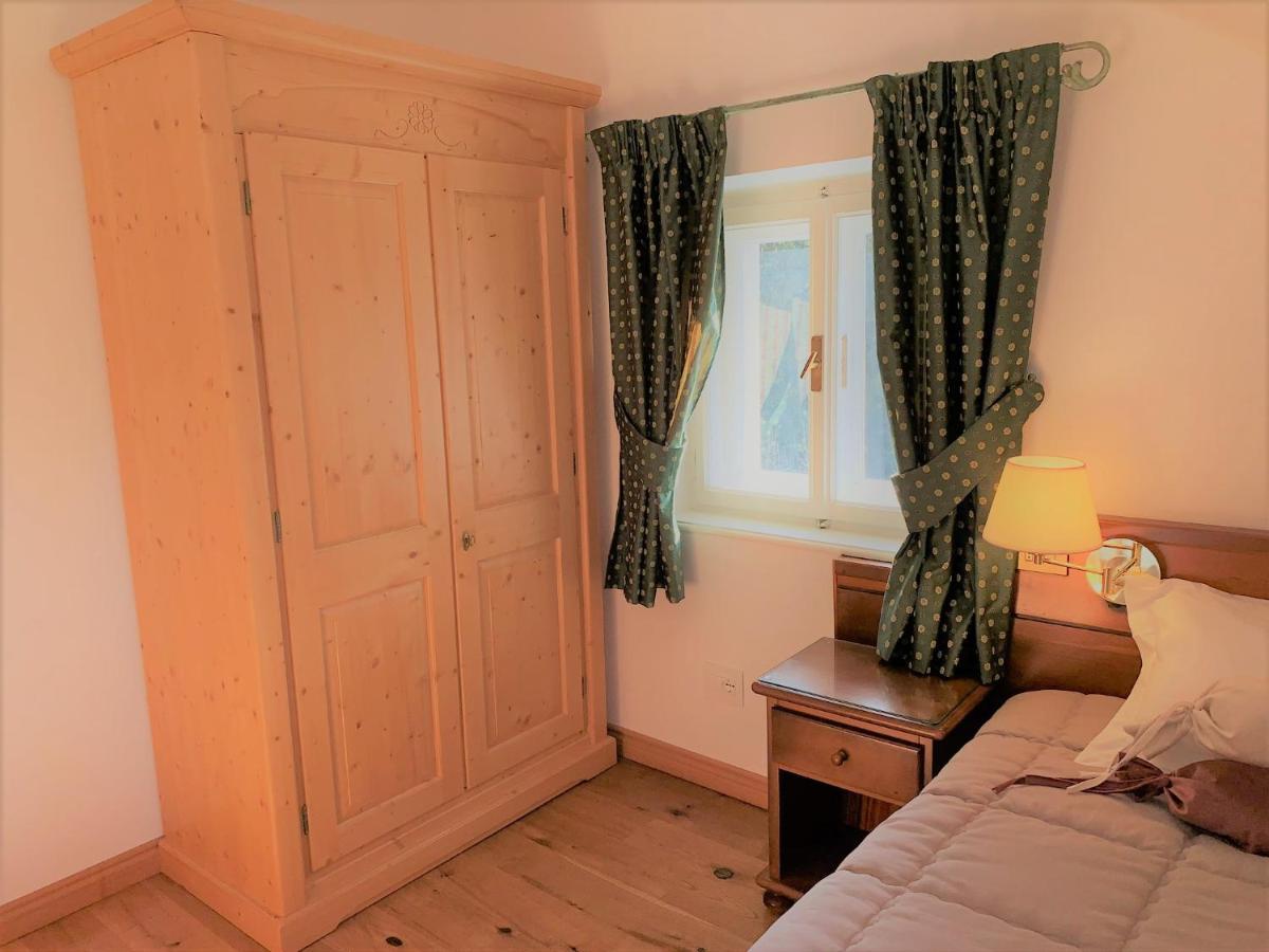 Single Room Attic,1069554397:JPEG