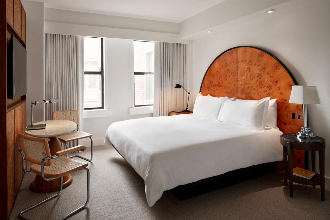 Deluxe Zimmer mit Kingsize-Bett