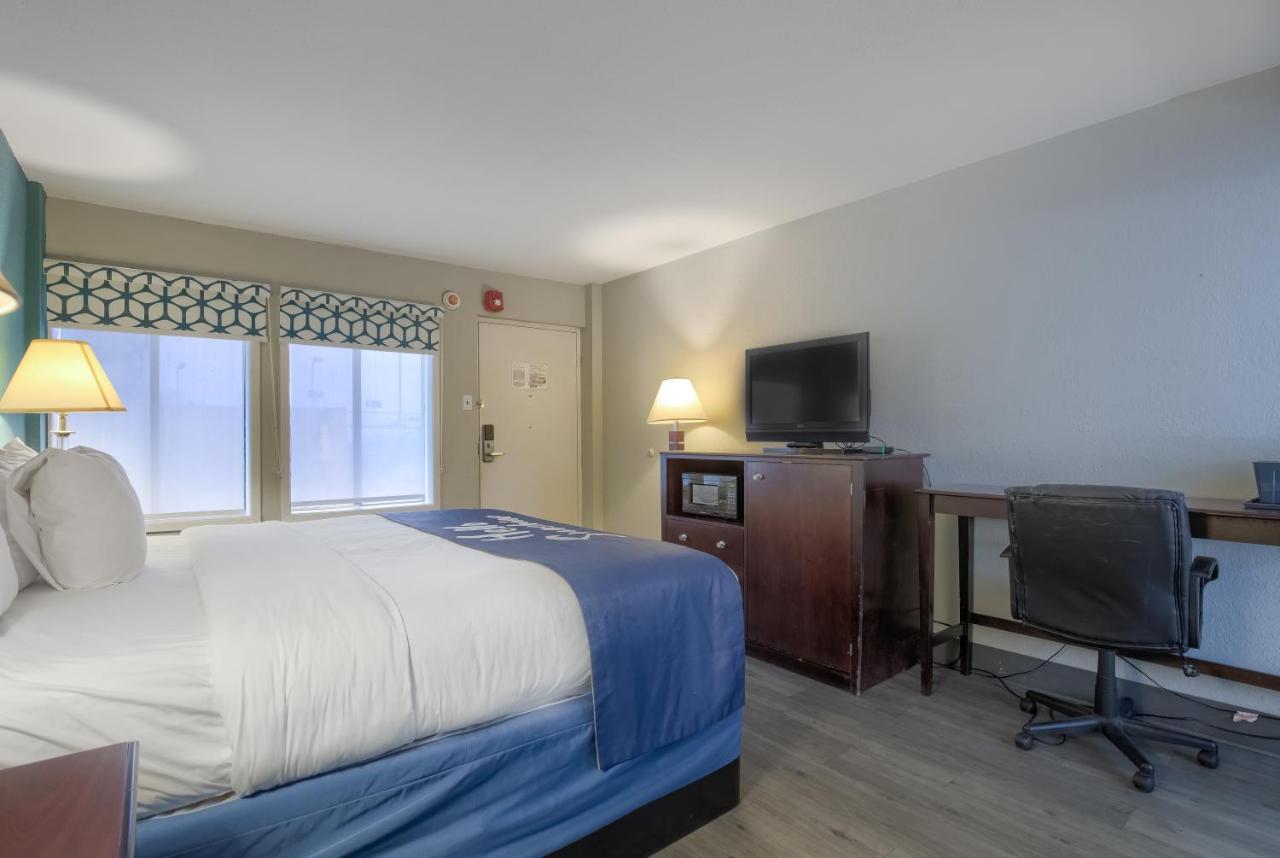 King Room - Non-Smoking