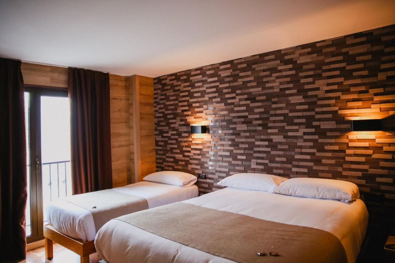 Triple Room,1076962468:JPEG