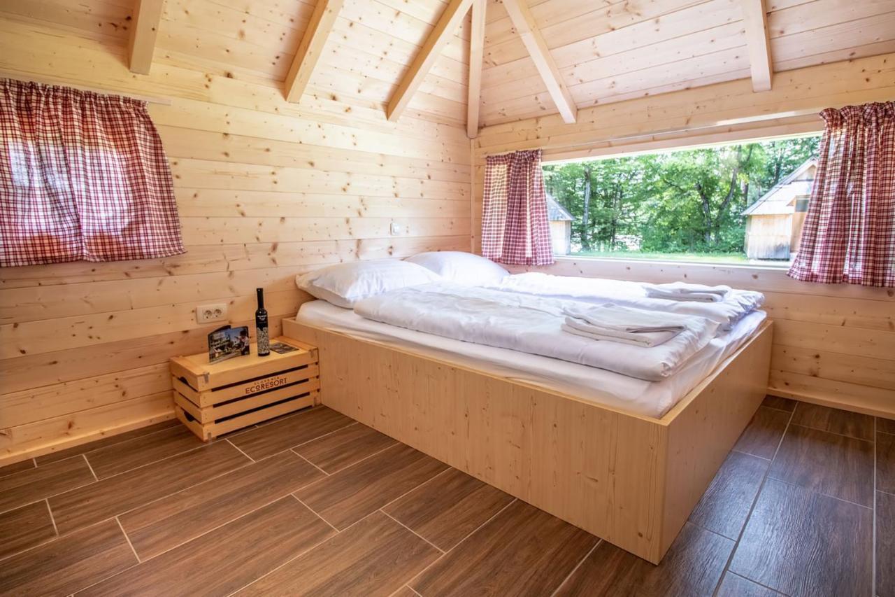 Capanna Glamping con Bagno in Comune