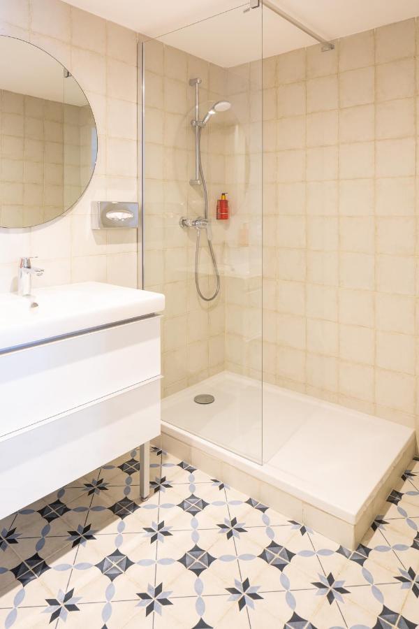 Appartement Confort avec Terrasse (2-4 Adultes)