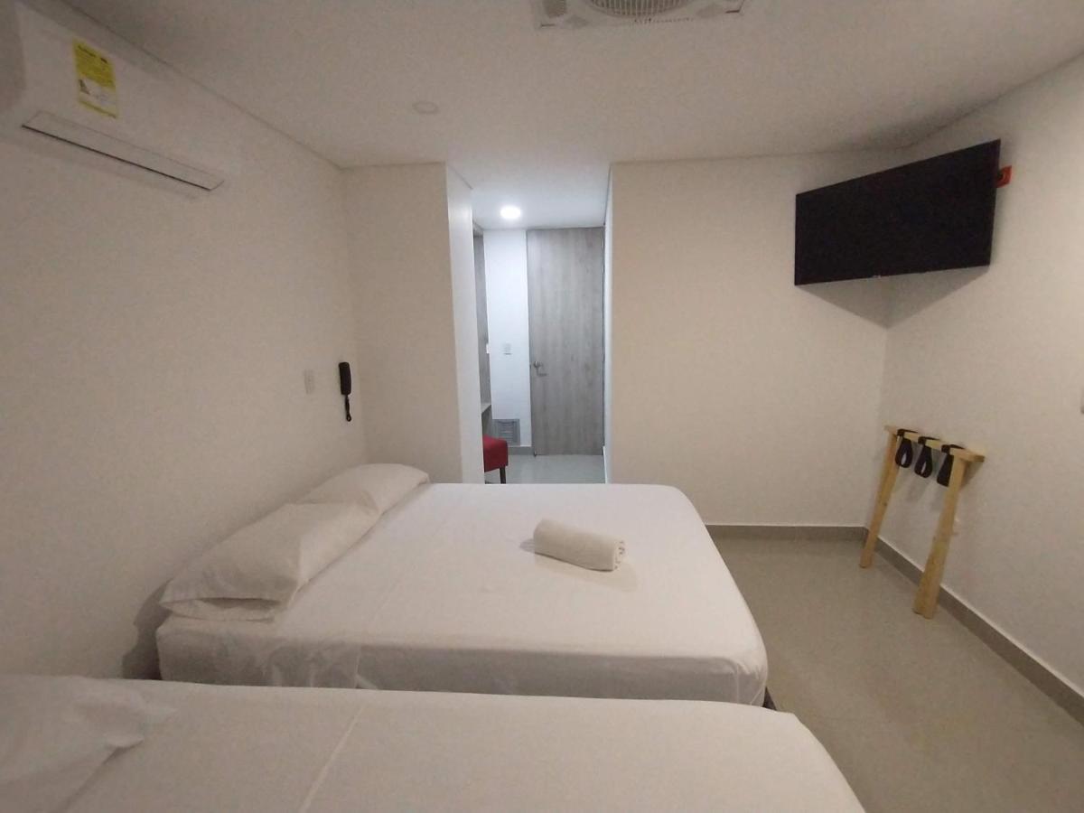 Standard Family Room,1084587076:JPEG
