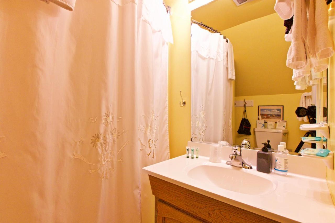 King Room,1769551951:JPEG