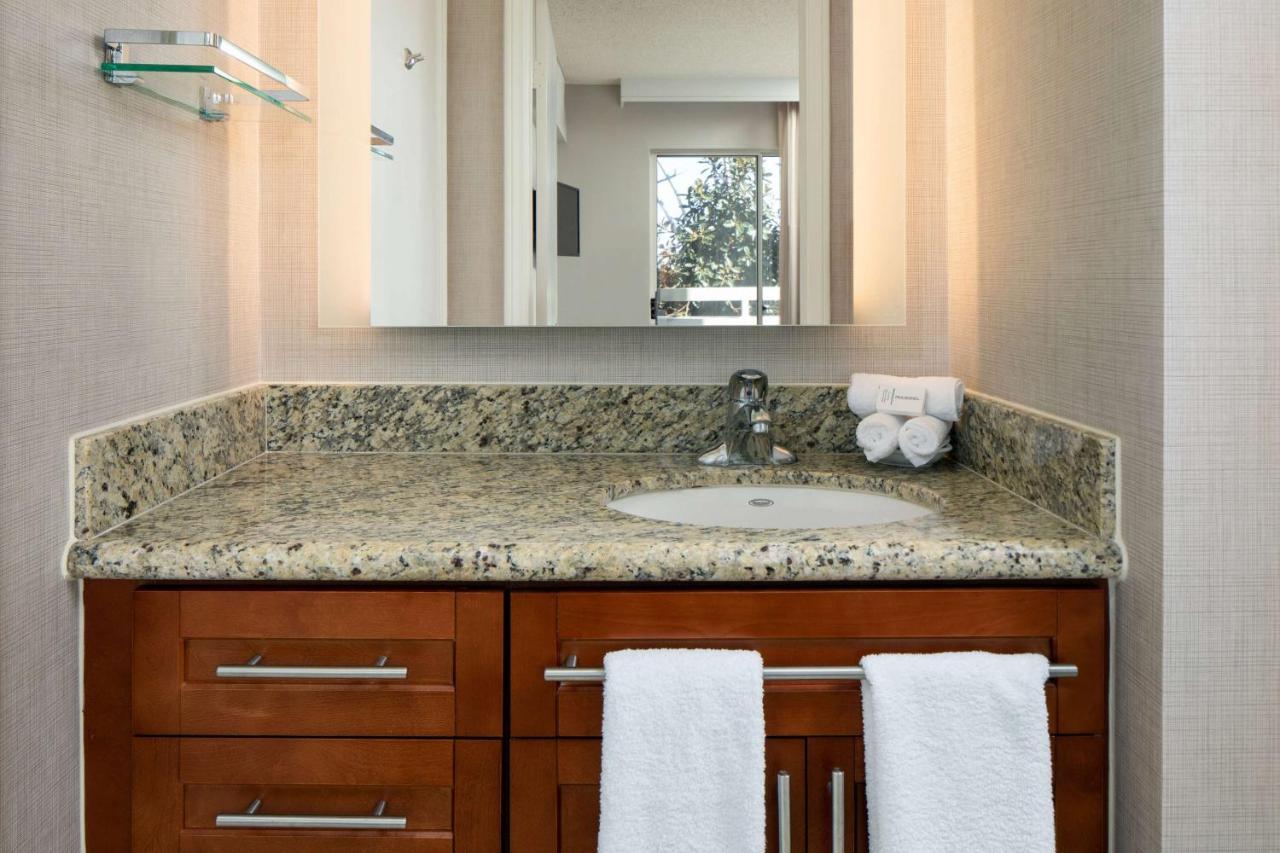 Hearing Accessible One Bedroom Suite Queen