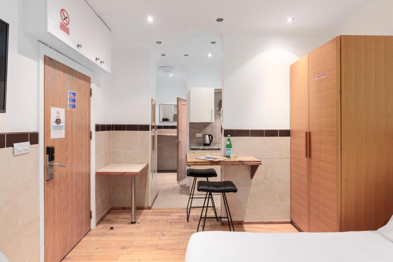 Deluxe Apartments