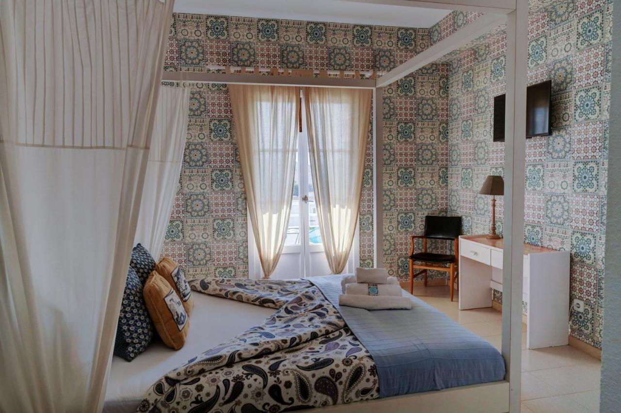 Habitación Doble con balcón y vistas al mar