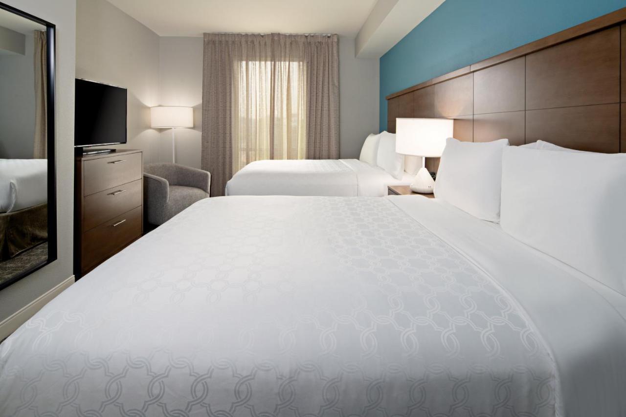 One-Bedroom Suite with Two Queen Beds