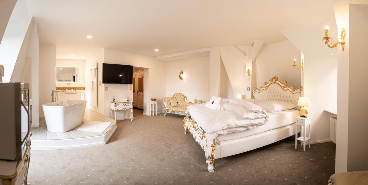 Suite Balcony Castle