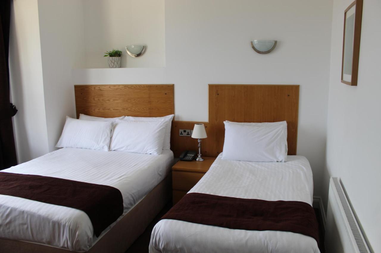 Triple Room with Sea View