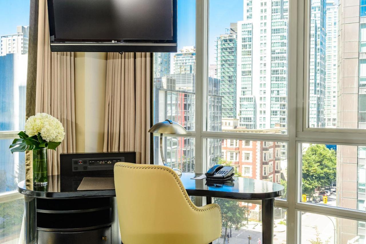 Premium Corner Room
