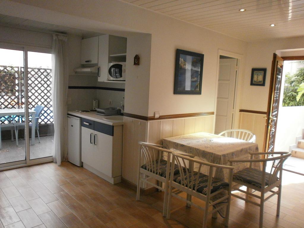 Appartement (2 Adultes + 1 Enfant)