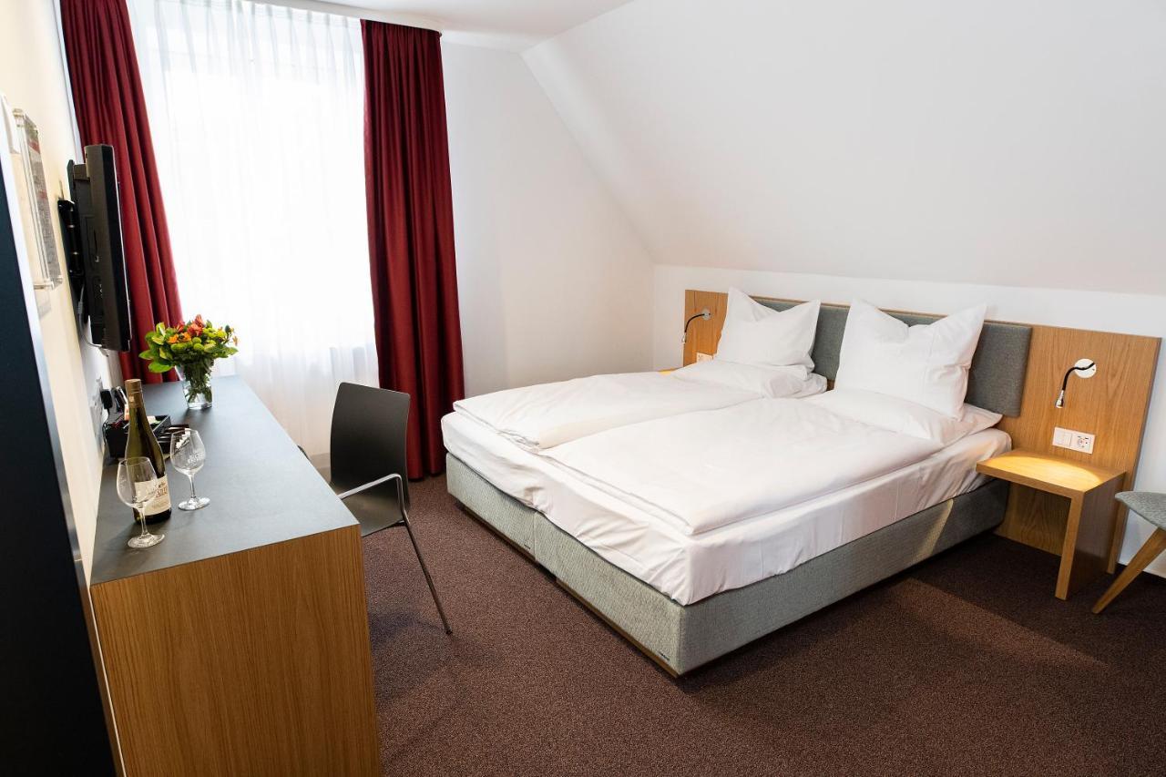 Deluxe Triple Room,1100159151:JPEG